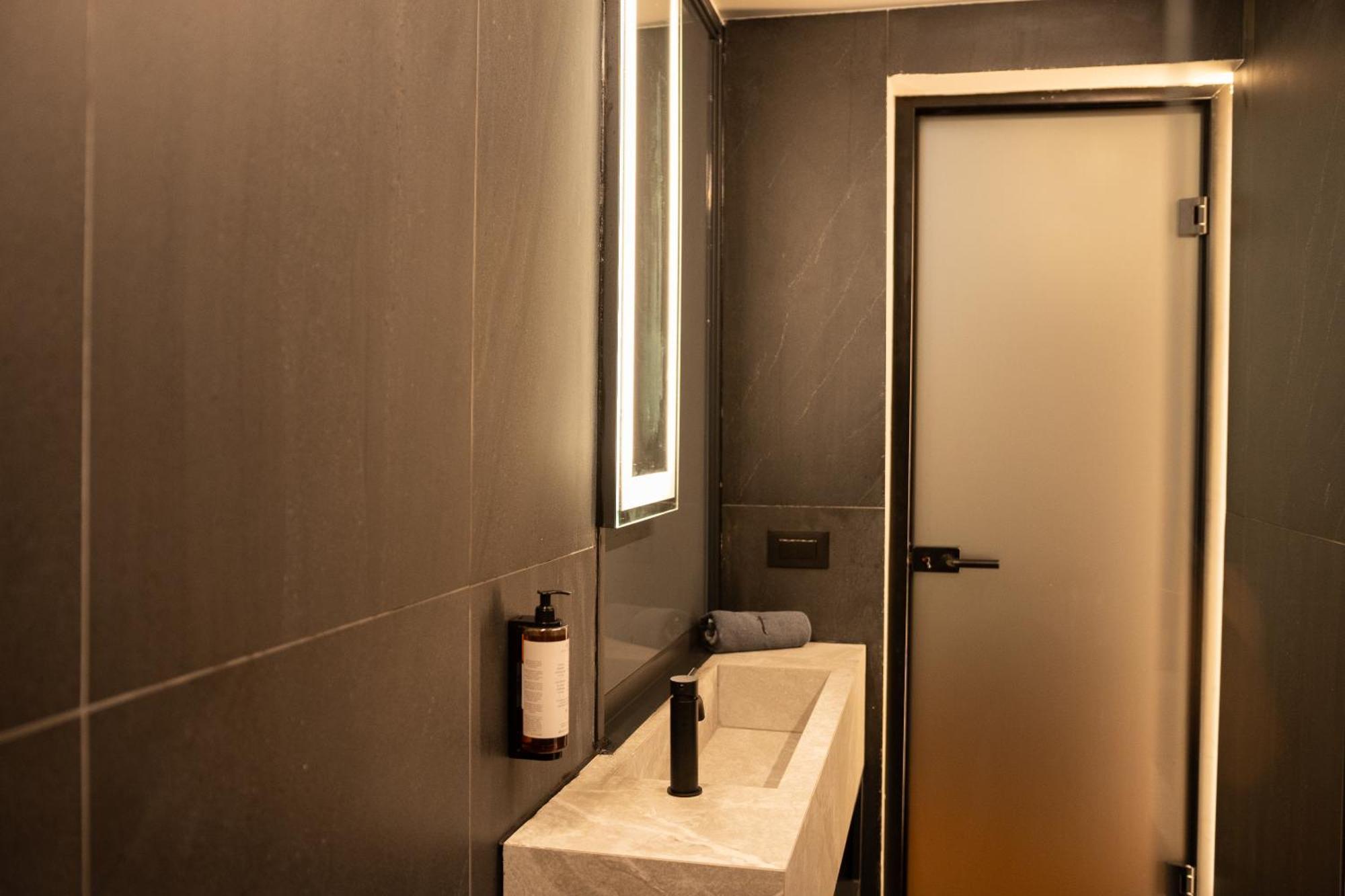 Taskou Luxury Suites Салоники Экстерьер фото